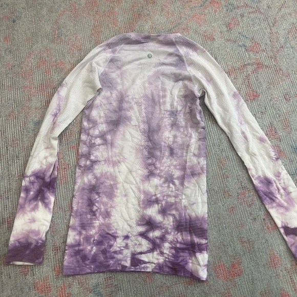 Lulu swiftly top - Picture 2 of 3